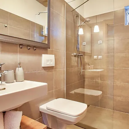 Pia Tatil Evi Opatija